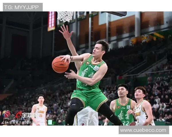 孙铭徽自视过高引发争议鄢手骐怒斥辽宁球迷支持正义之声 孙铭徽自视过高引发争议鄢手骐怒斥辽宁球迷支持正义之声